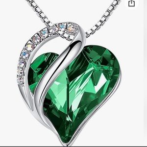 Leafael emerald heart necklace